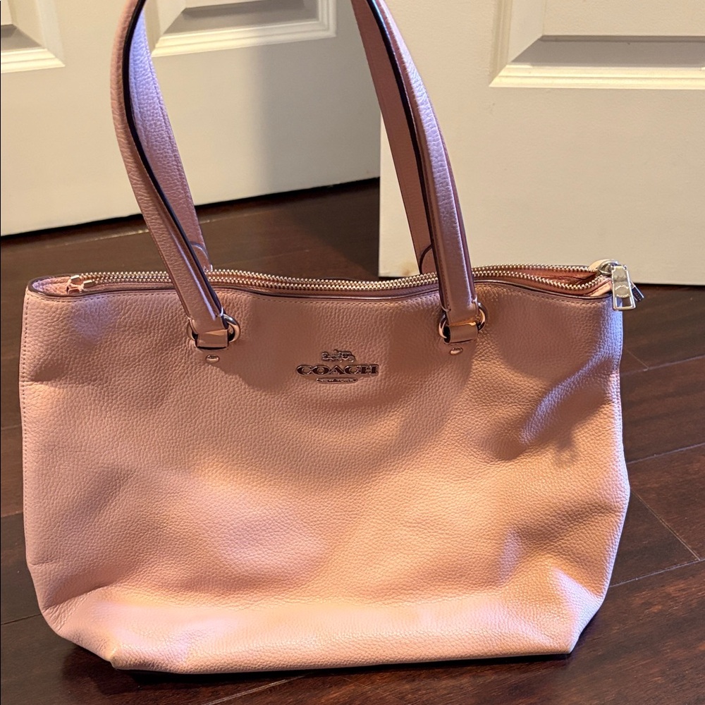 Pink Coach Tote / Shoulder Bag